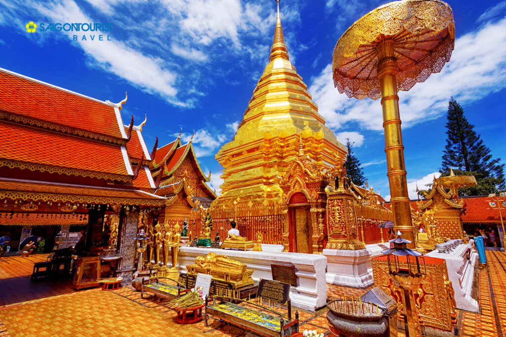 Wat-Phrathat-Doi-Suthep-temple-in-Chiang-Mai_138711482