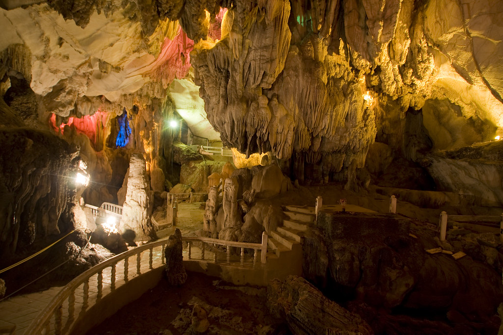 the cave of Tham Jang