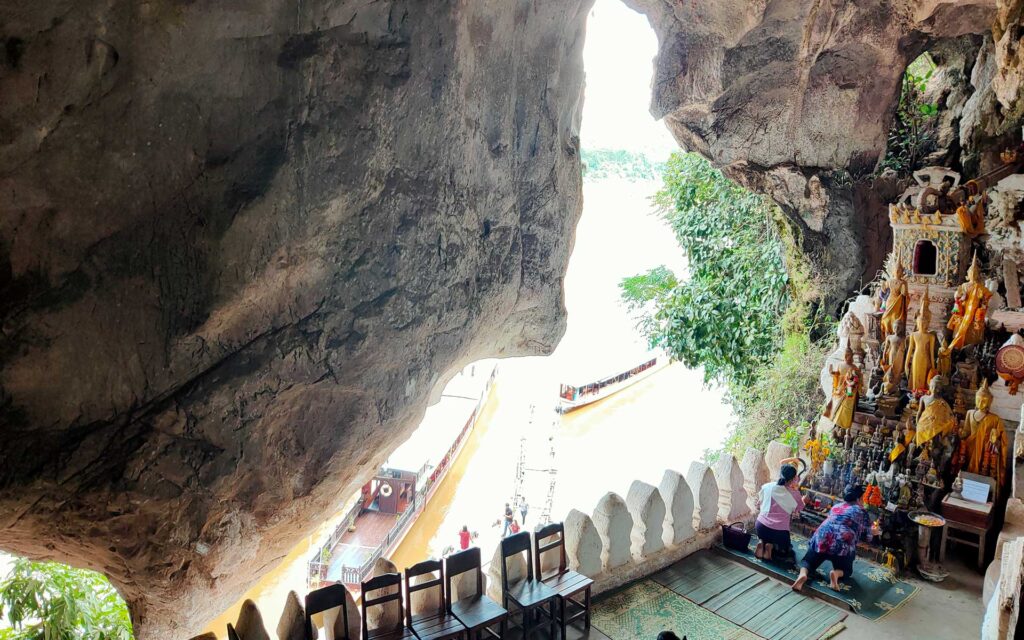 Pak-Ou-Caves-Luang-Prabang-laos
